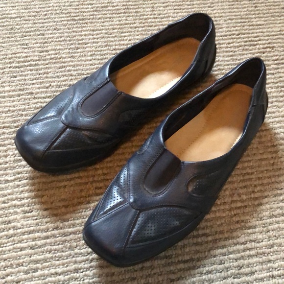 easy street navy shoes